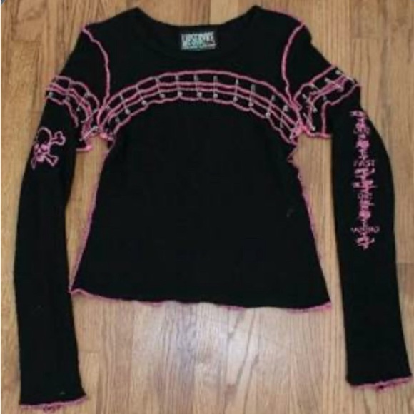 ISO PINK LIP SERVICE TOPS+SKIRT๐๐ท๏ธ - Picture 6 of 7